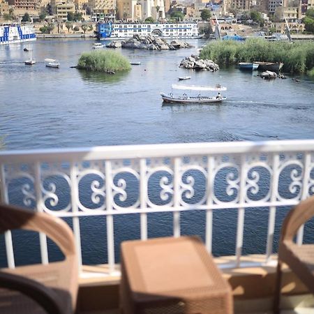 Kana Kato Aswan Luaran gambar