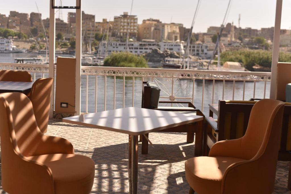 Kana Kato Aswan Luaran gambar