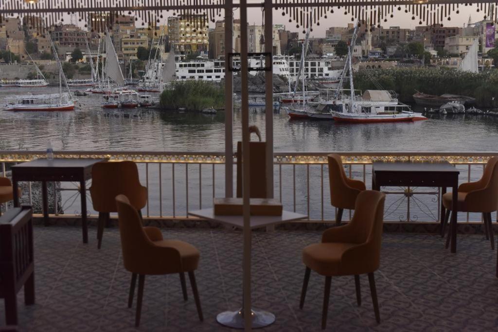 Kana Kato Aswan Luaran gambar