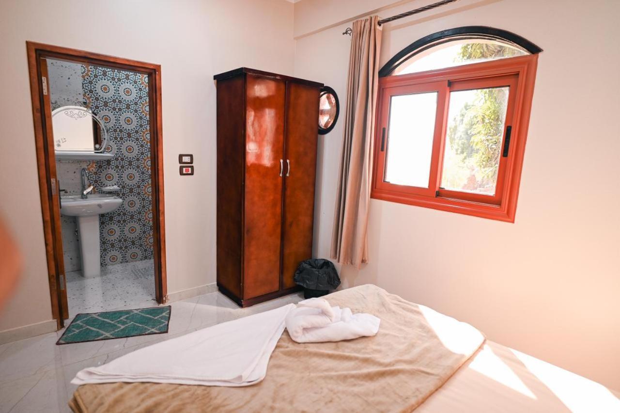 Kana Kato Aswan Luaran gambar