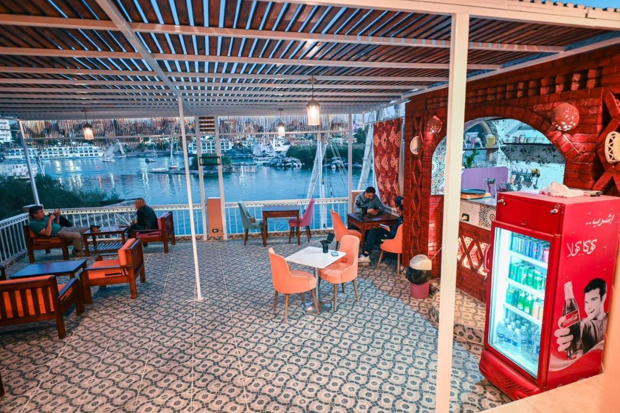 Kana Kato Aswan Luaran gambar
